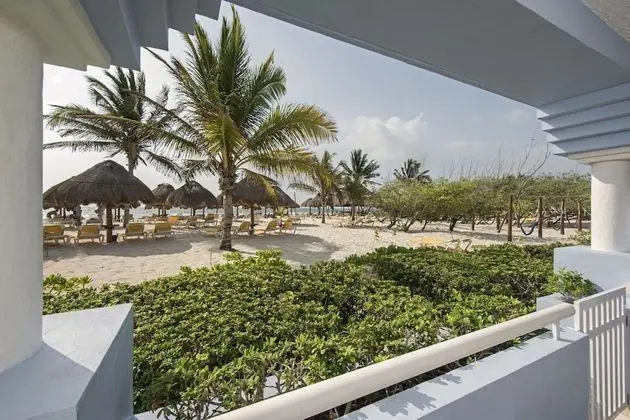 Junior Süit, Okyanusa Sıfır (Beach Access)