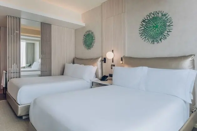 Büyük Yataklı Tek Kişilik Oda, Şehir Manzaralı