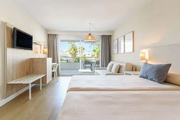 Standard Üç Kişilik Oda, Havuz Manzaralı (2 adults + 1 child)