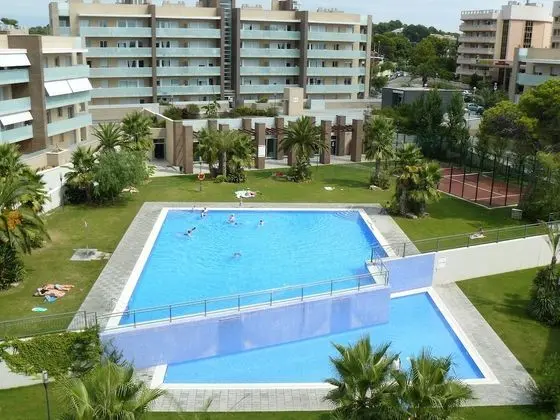 Apart Daire, 3 Yatak Odası, Havuz Manzaralı
