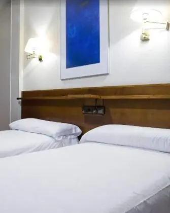 Tek Büyük Yataklı Oda, Balkon, Şehir Manzaralı (with extra bed)