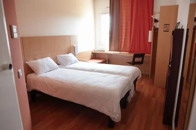 Standard Oda, 2 Tek Kişilik Yatak