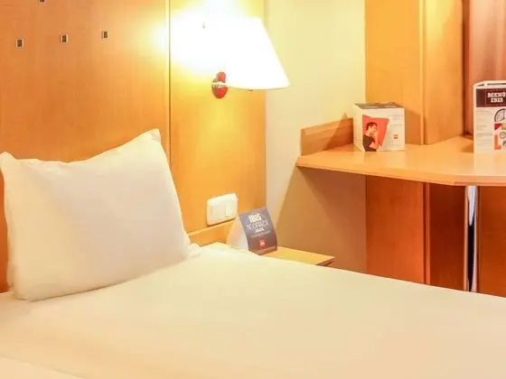 Oda, 2 Tek Kişilik Yatak