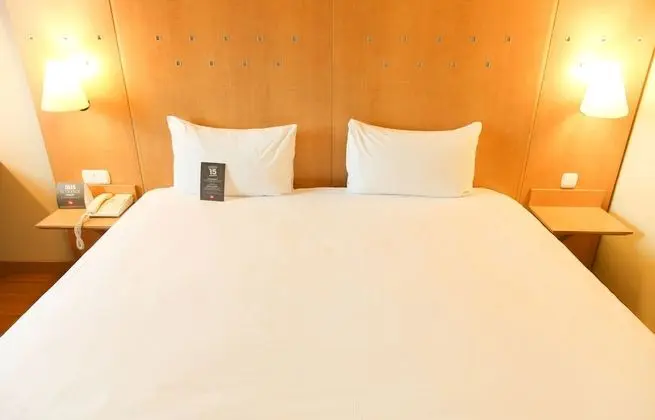 Tek Büyük Yataklı Oda, 1 Çift Kişilik Yatak