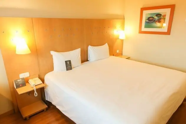 Tek Büyük Yataklı Oda, 1 Çift Kişilik Yatak