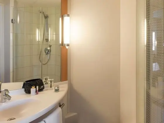 Oda, 2 Tek Kişilik Yatak (Cosy)
