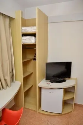 Oda, 1 Çift Kişilik Yatak