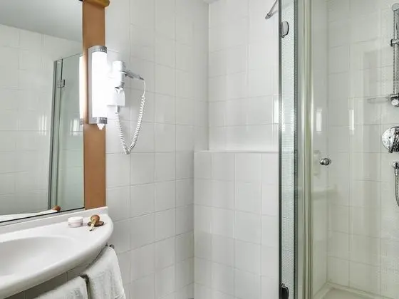 Tek Büyük Yataklı Oda, Birden Çok Yatak