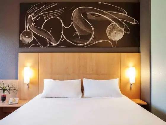 Standard Oda, 1 Büyük (Queen) Boy Yatak