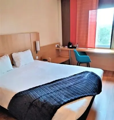 Comfort Tek Büyük Yataklı Oda