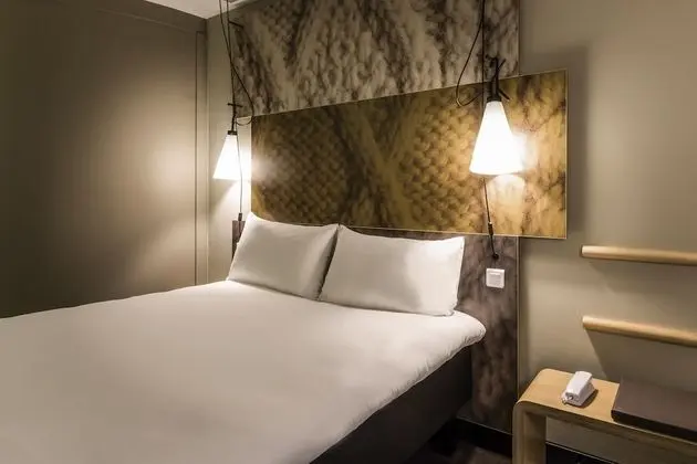 Oda, 1 Çift Kişilik Yatak