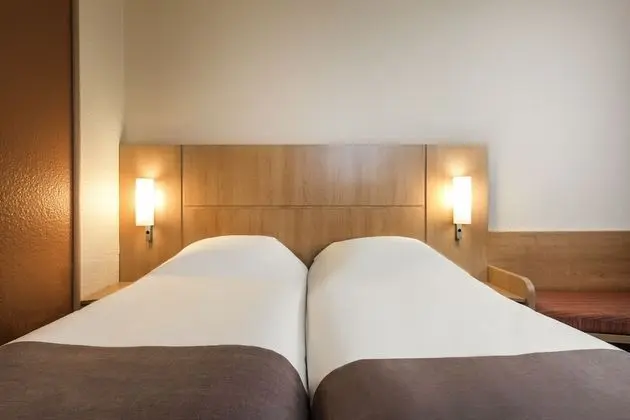 İki Ayrı Yataklı Oda, 2 Tek Kişilik Yatak