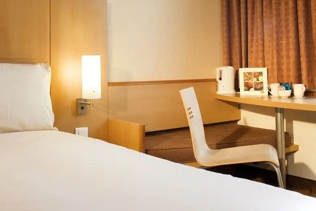 İki Ayrı Yataklı Oda, 2 Tek Kişilik Yatak