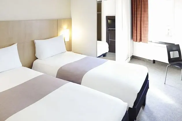 İki Ayrı Yataklı Oda, 2 Tek Kişilik Yatak