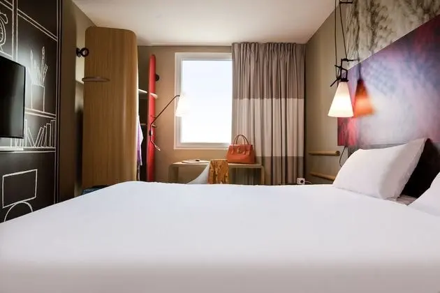 Oda, 2 Çift Kişilik Yatak, Bağlantılı Odalar