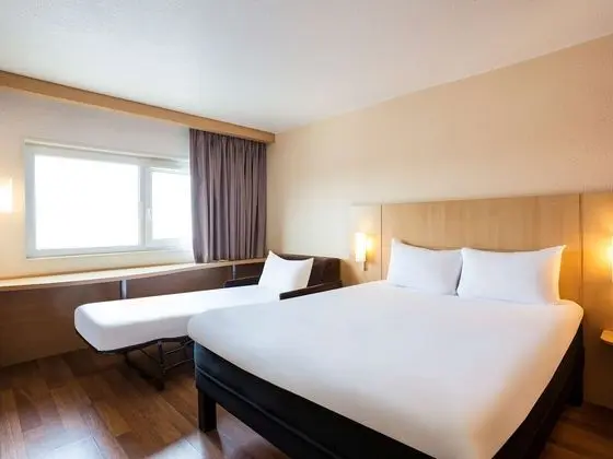 Standard Tek Büyük Yataklı Oda, 1 Çift Kişilik Yatak ve Çekyat (1 place)