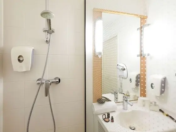 Oda, 2 Tek Kişilik Yatak