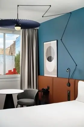 Tek Büyük Yataklı Oda, 1 Çift Kişilik Yatak