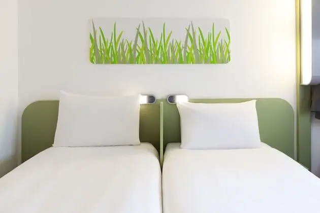 İki Ayrı Yataklı Oda, 2 Tek Kişilik Yatak