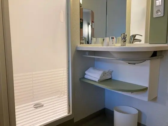 Tek Büyük Yataklı Oda, Birden Çok Yatak
