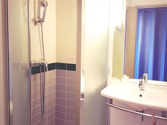 Üç Kişilik Oda, Birden Çok Yatak