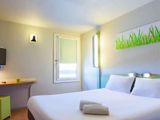 Tek Büyük Yataklı Oda, 1 Çift Kişilik Yatak