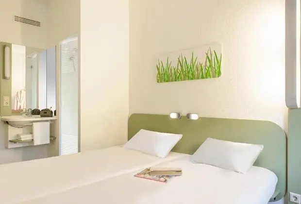 İki Ayrı Yataklı Oda, 2 Tek Kişilik Yatak