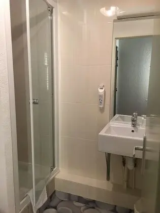 Üç Kişilik Oda, 3 Tek Kişilik Yatak