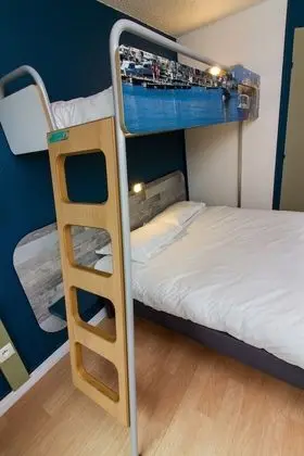 Üç Kişilik Oda, Birden Çok Yatak