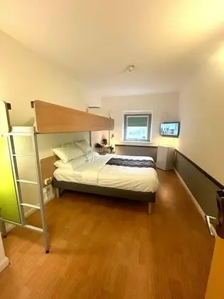 Oda