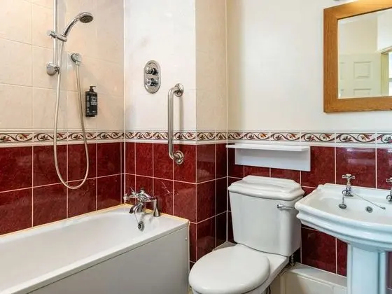 Tek Büyük Yataklı Oda, 1 En Büyük (King) Boy Yatak