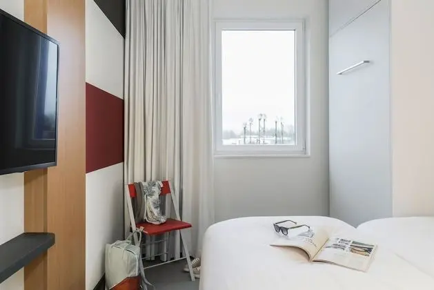 Tek Büyük Yataklı Oda, 1 Çift Kişilik Yatak