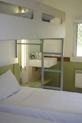 Oda, 3 Tek Kişilik Yatak