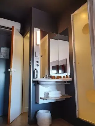 Üç Kişilik Oda, Birden Çok Yatak