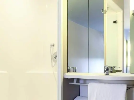 İki Ayrı Yataklı Oda, 2 Tek Kişilik Yatak