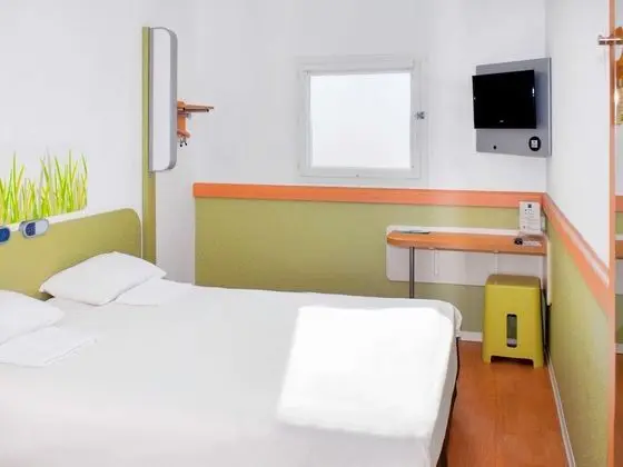 İki Ayrı Yataklı Oda, 2 Tek Kişilik Yatak