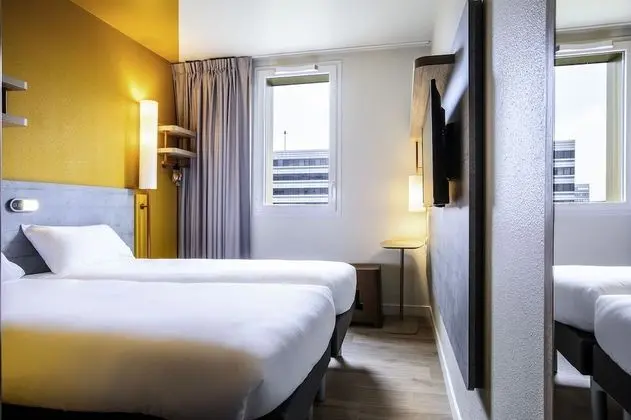 İki Ayrı Yataklı Oda, 2 Tek Kişilik Yatak