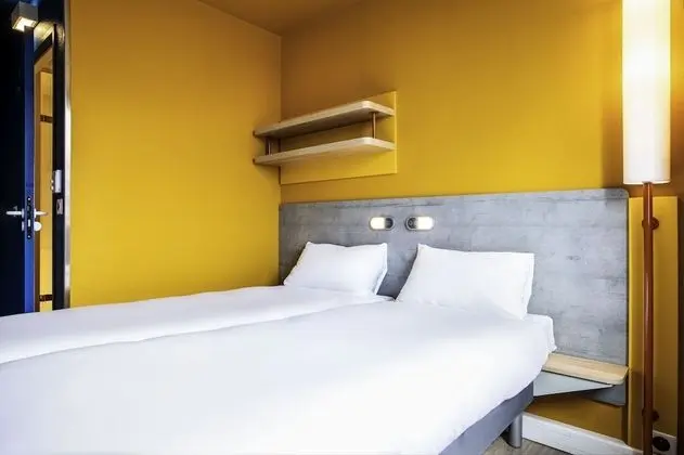 İki Ayrı Yataklı Oda, 2 Tek Kişilik Yatak