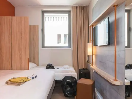 Triple room, 1 double bed + 1 single bed