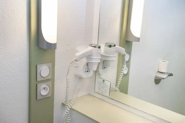 İki Ayrı Yataklı Oda, 2 Tek Kişilik Yatak