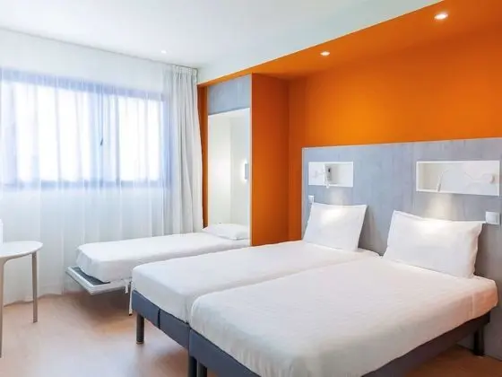 Standard Oda, 3 Tek Kişilik Yatak (Triple room)