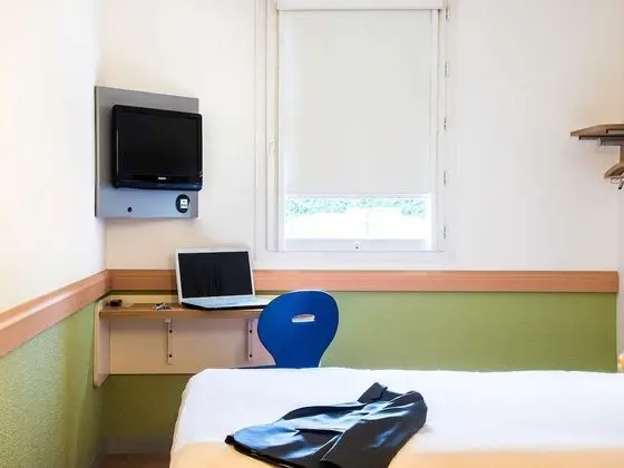 Üç Kişilik Oda, Birden Çok Yatak