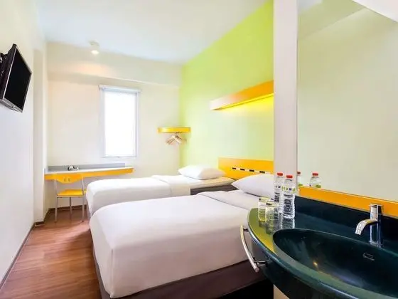 Oda, 2 Tek Kişilik Yatak