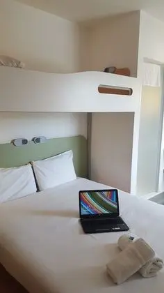 Tek Büyük Yataklı Oda, 1 Çift Kişilik Yatak