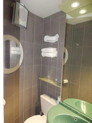Üç Kişilik Oda, Birden Çok Yatak