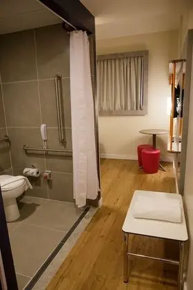 Standard Oda, 1 Tek Kişilik Yatak, Engellilere Uygun