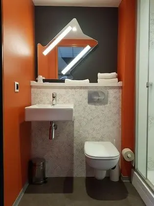 Üç Kişilik Oda, Birden Çok Yatak