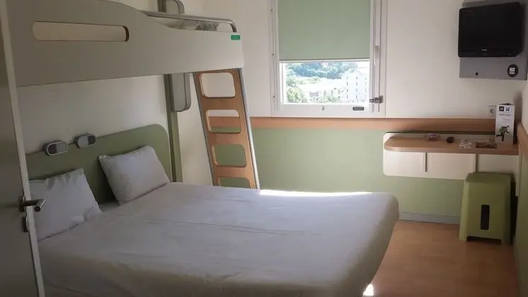İki Ayrı Yataklı Oda, 2 Tek Kişilik Yatak
