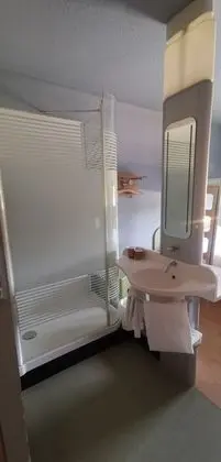 Üç Kişilik Oda, Birden Çok Yatak