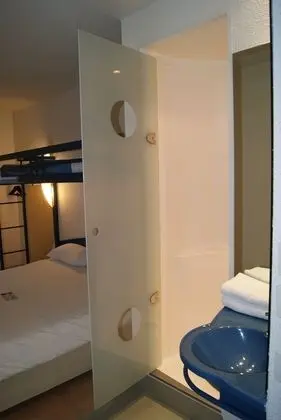 İki Ayrı Yataklı Oda, 2 Tek Kişilik Yatak